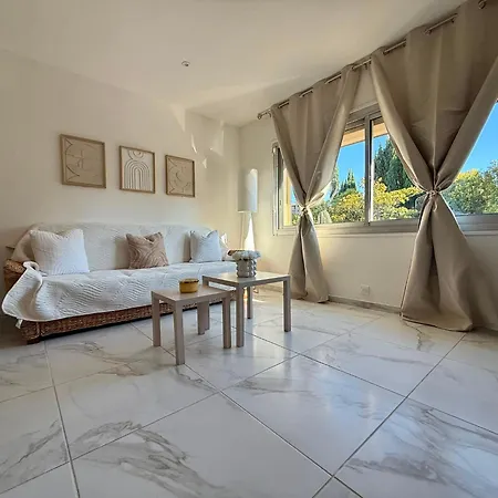 Habitación en casa particular Avec Terrasse Privée Vue Sur La Cité Médiévale