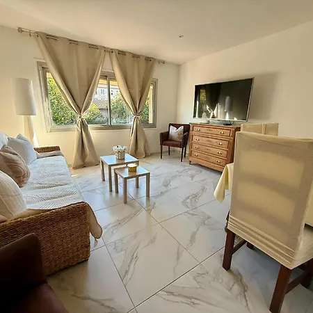 Habitación en casa particular Avec Terrasse Privée Vue Sur La Cité Médiévale Carcasona